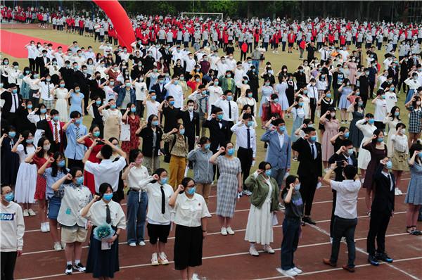 德外学子成人礼：今天起，我把责任扛在肩上