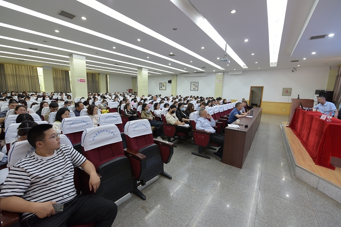 市教育系统党史宣讲德外专场受欢迎.jpg