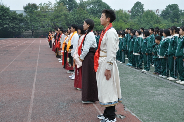 诵读中华传统国学经典，践行“五个学会三个规范”2.jpg